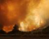 Лесной пожар в Лос-анджелесском национальном парке недалеко от горы Уилсон 31 августа 2009 года.